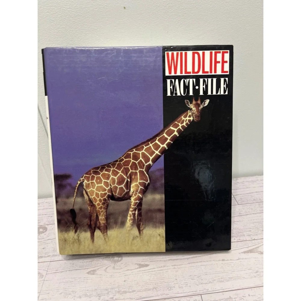1992 Wildlife Fact-File Binder & Cards Group 1 Mammals INCOMPLETE  Home School
